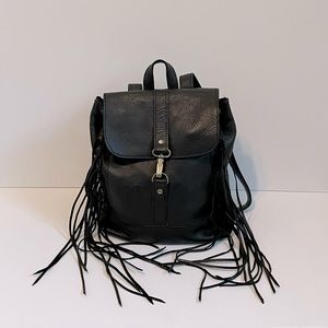 Handmade Leather Backpack - Black - Fringe - Uruguay - Percibal